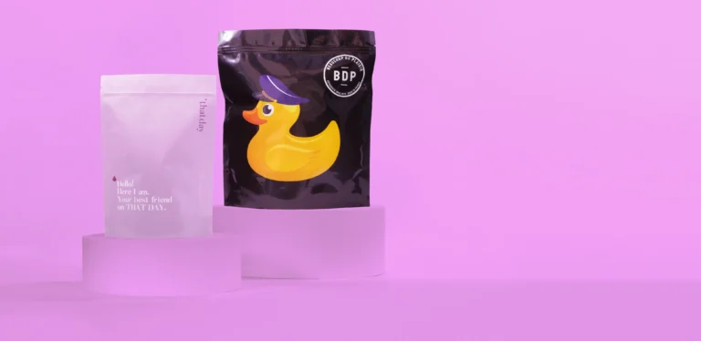 Custom printed pouch packaging and resealable bags for clothes - Flexie